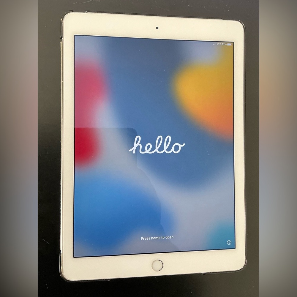 Apple iPad Air 2 MH322LL/A (128GB, Wi-Fi)